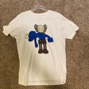 KAWS x Uniqlo Gone Tee